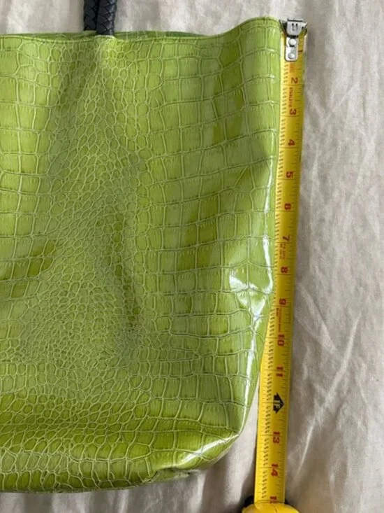 Neiman Marcus Green Crocodile Braided Handle Lined Tote Bag - Picture 9 of 11